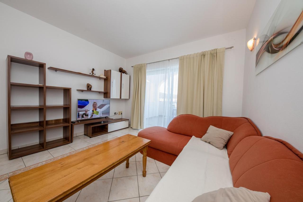 Apartments And Rooms By The Sea Supetarska Draga - Gornja, Rab - 11579 Luaran gambar