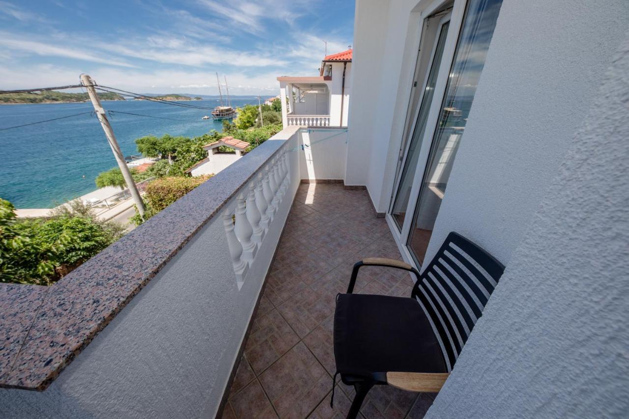 Apartments And Rooms By The Sea Supetarska Draga - Gornja, Rab - 11579 Luaran gambar