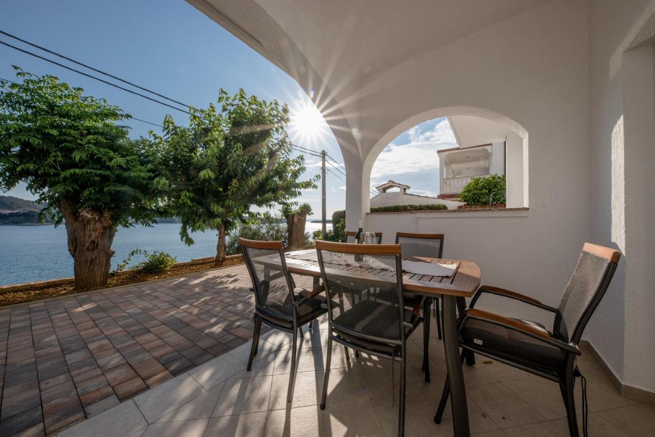 Apartments And Rooms By The Sea Supetarska Draga - Gornja, Rab - 11579 Luaran gambar