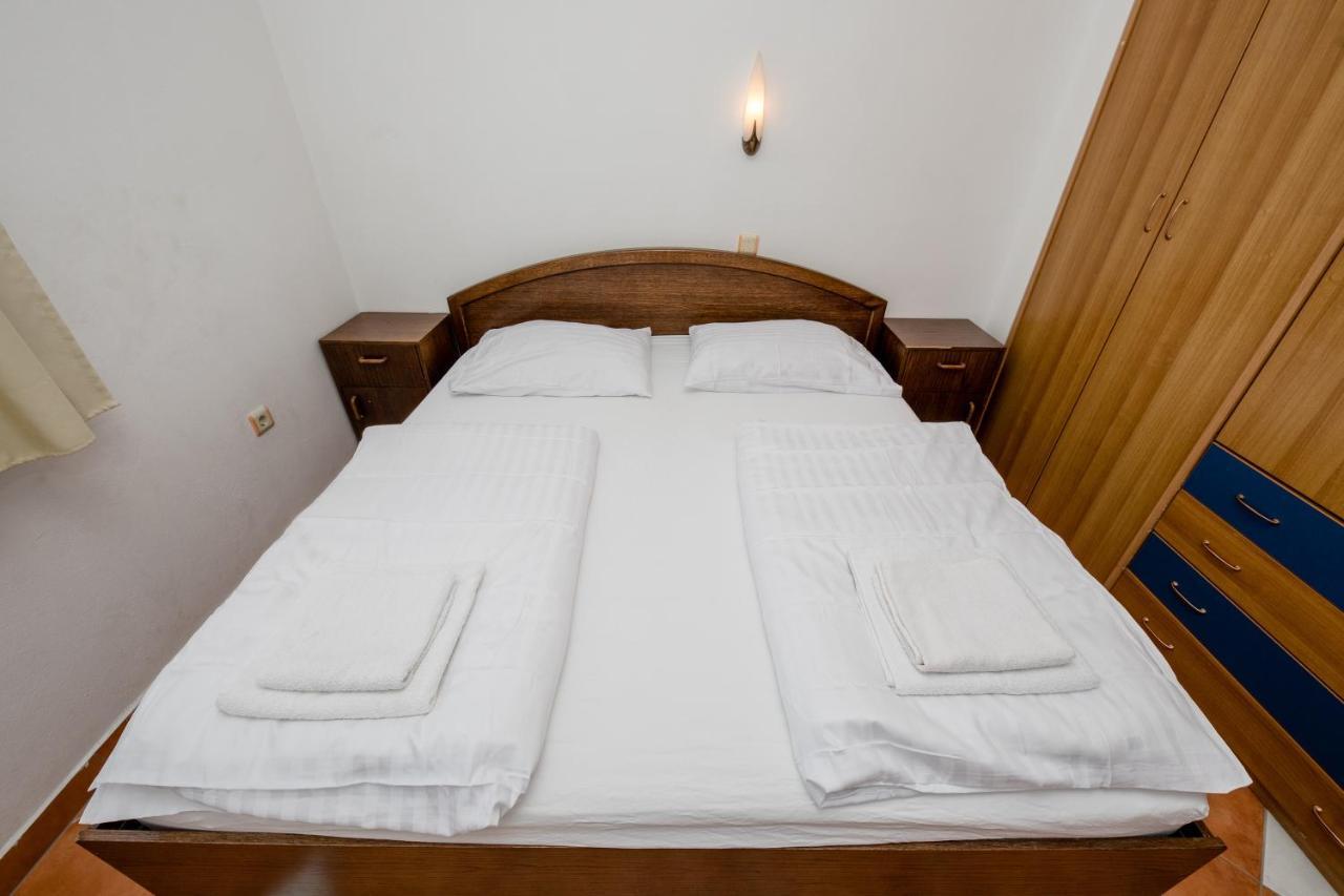 Apartments And Rooms By The Sea Supetarska Draga - Gornja, Rab - 11579 Luaran gambar