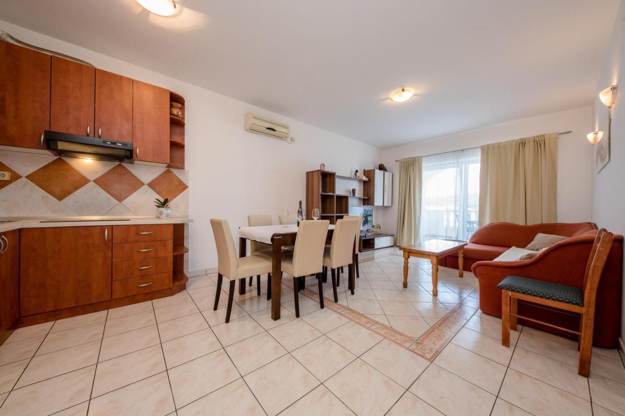 Apartments And Rooms By The Sea Supetarska Draga - Gornja, Rab - 11579 Luaran gambar