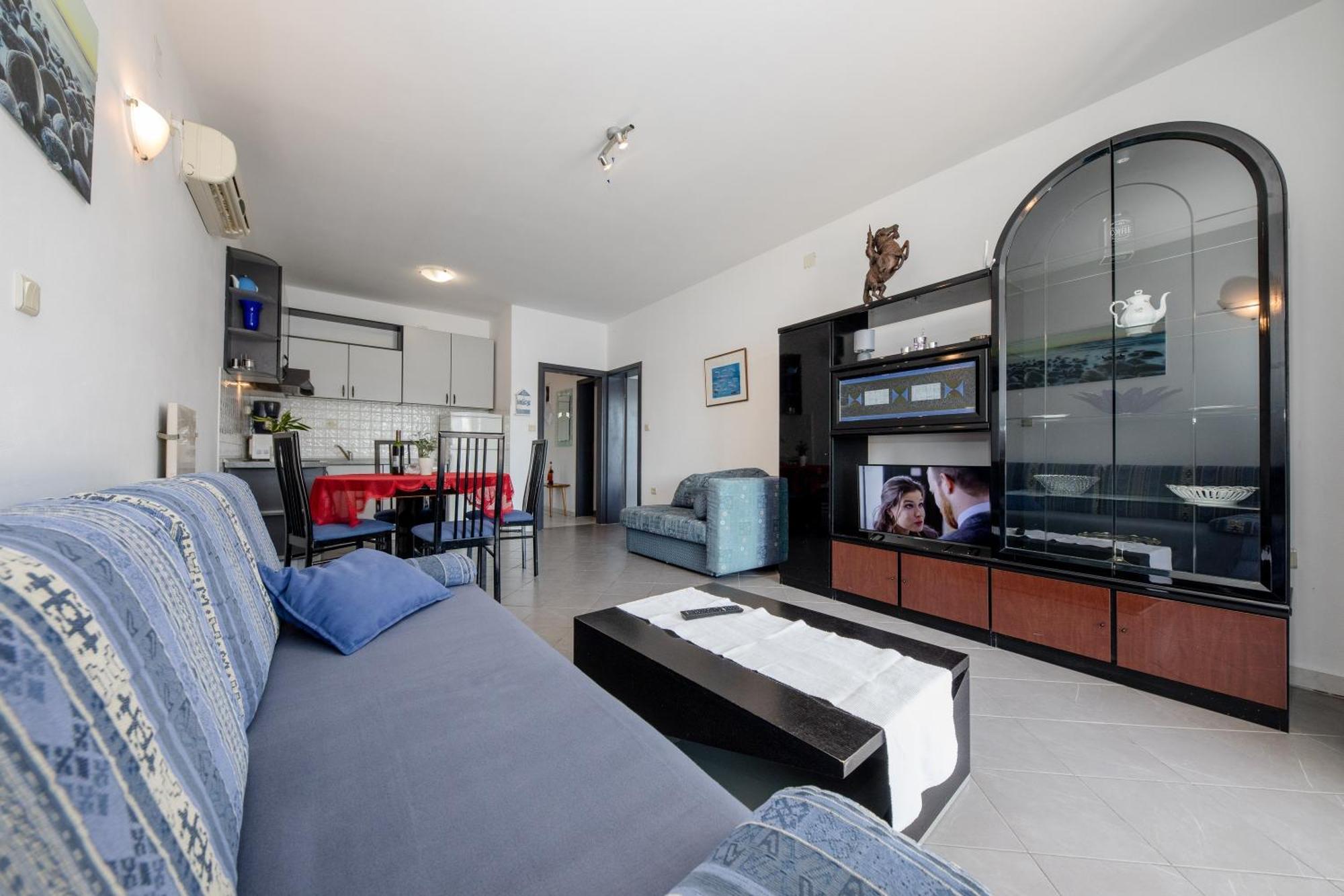 Apartments And Rooms By The Sea Supetarska Draga - Gornja, Rab - 11579 Bilik gambar